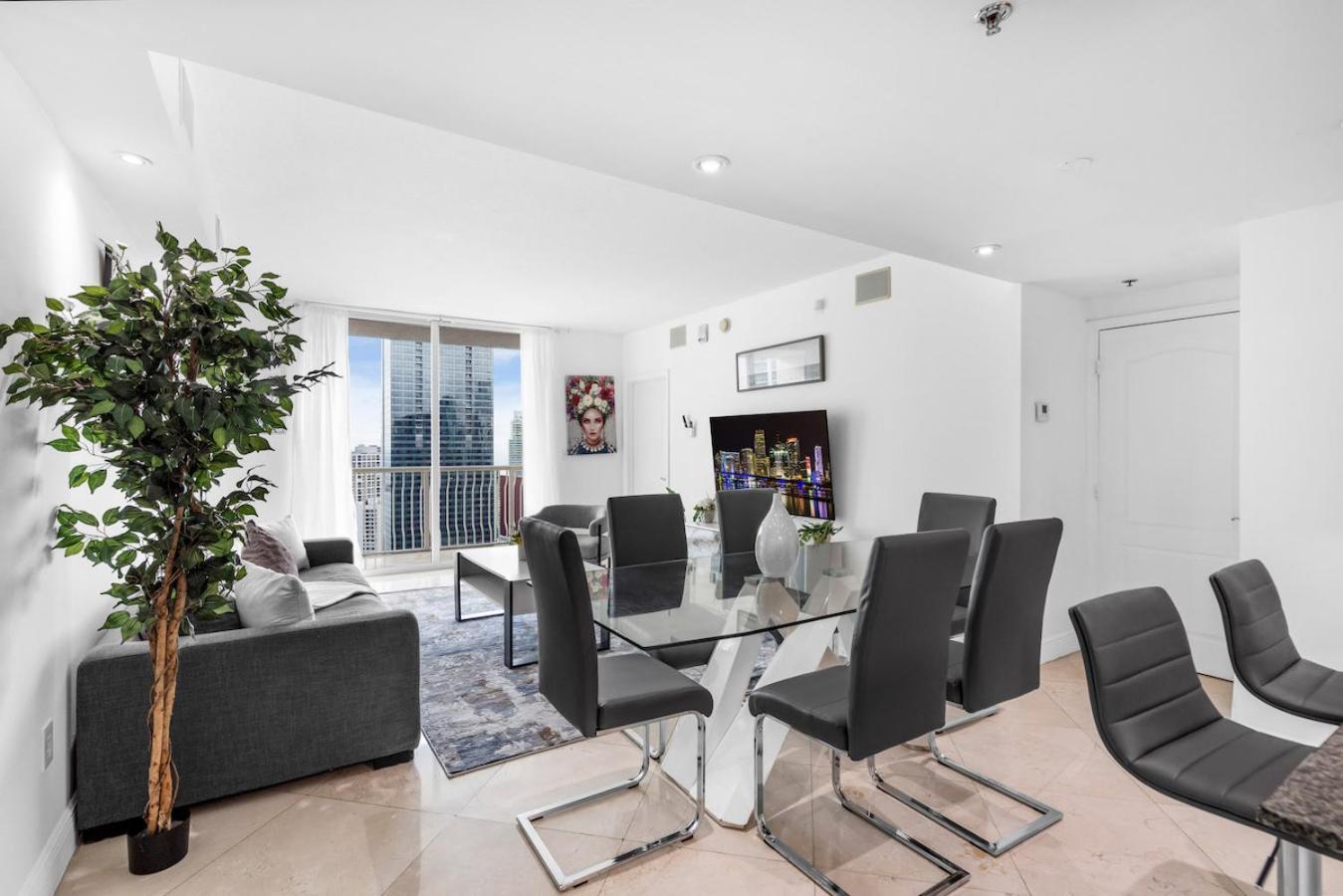 Spacious 2 Bed Unit In Brickell With Free Parking Маями Екстериор снимка
