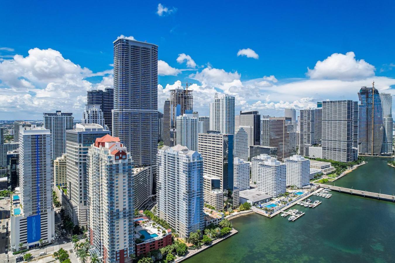 Spacious 2 Bed Unit In Brickell With Free Parking Маями Екстериор снимка