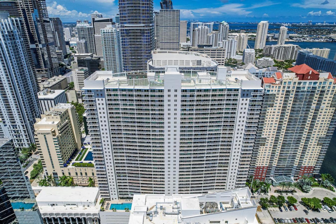 Spacious 2 Bed Unit In Brickell With Free Parking Маями Екстериор снимка